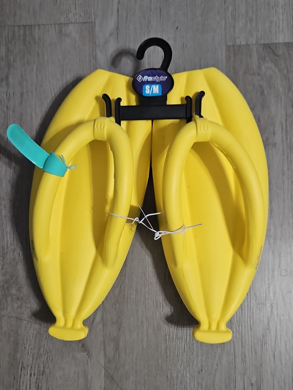 BANANA BOAT SHOES